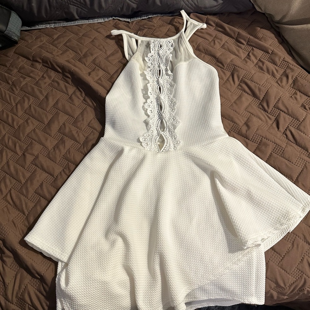 Elegant White Lace Dress